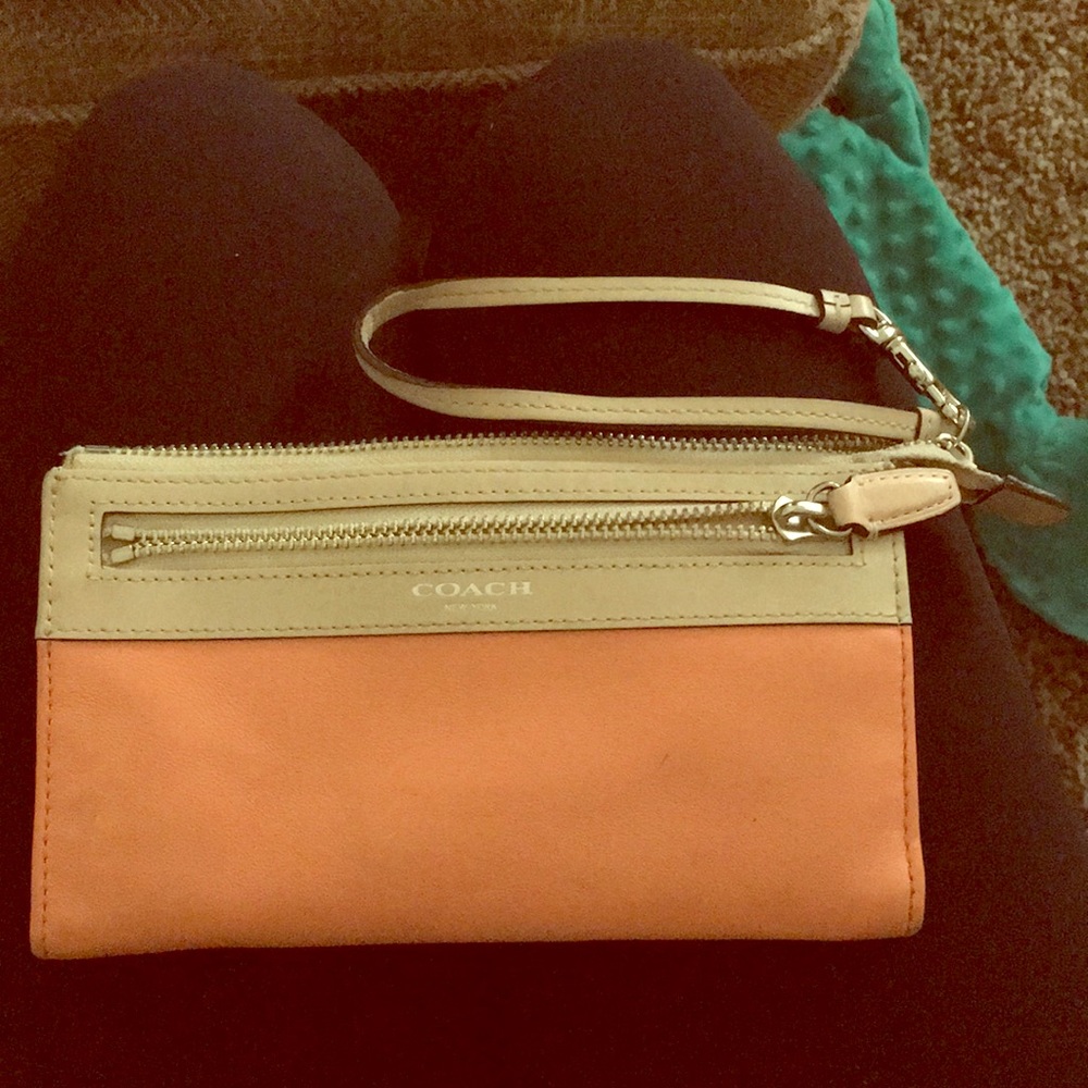 Coach Wallet/ wristlet